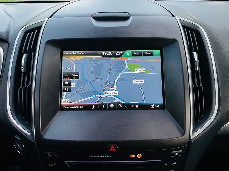 Ford Galaxy 2.0TDCi MANUÁL 7MÍST VÝHŘEV - fotka 40 z 57