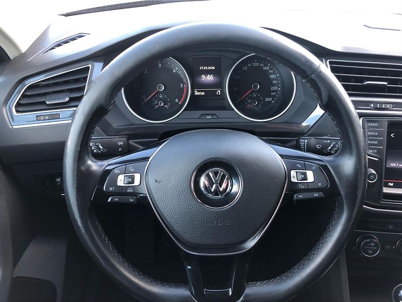 Volkswagen Tiguan 2,0 TDI - fotka 17 z 27