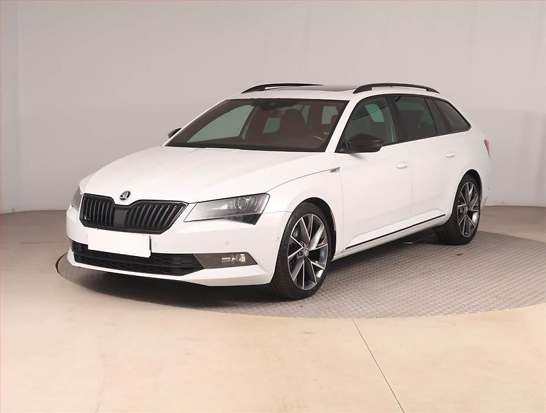 Škoda Superb (2017) Sportline 2.0 TSI, Automat - fotka 2 z 23