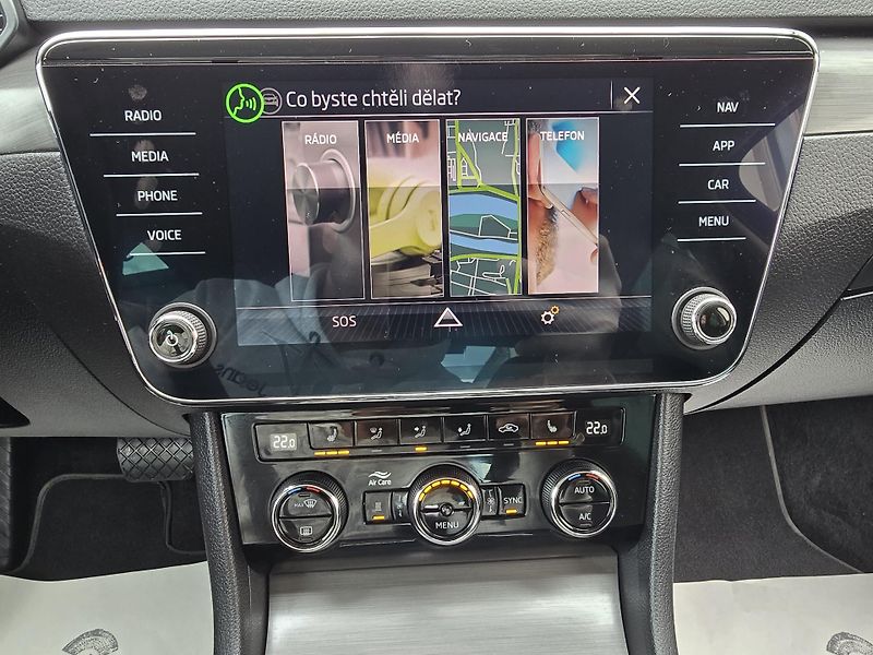 Škoda Superb 2,0TSI 200kW 4x4 DSG WEBASTO - fotka 31 z 41