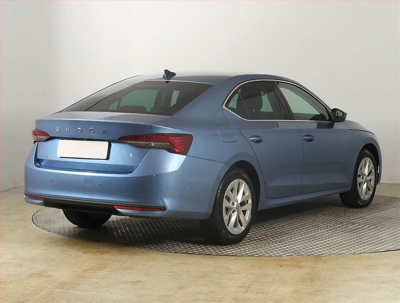 Škoda Octavia (2024) Top Selection 2.0 TDI - fotka 5 z 27