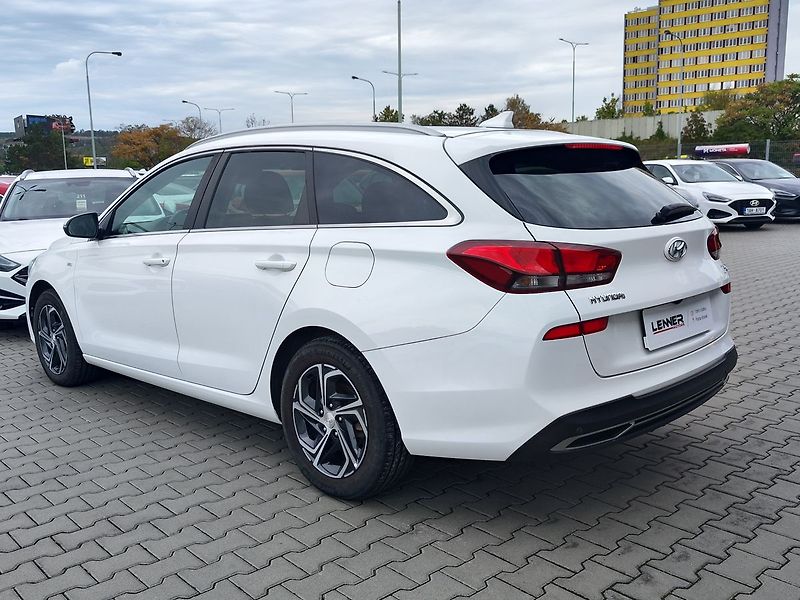 Hyundai i30 1.5 T-GDI/117kW Smart Navi - fotka 7 z 34