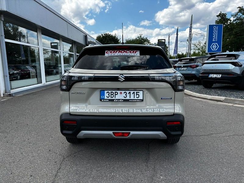 Suzuki S-Cross 4x4 Black Edition - fotka 6 z 12