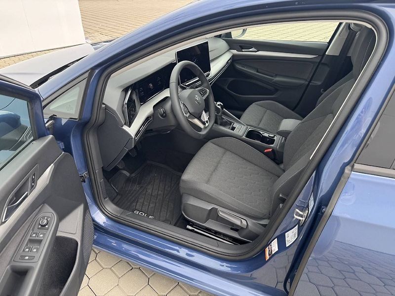 Volkswagen Golf (2026) People 6G 1,5TSI - fotka 5 z 8