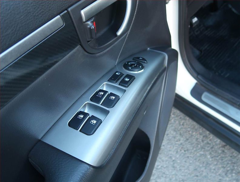 Hyundai Santa Fe (2012) 2.2 CRDi, 4X4, Automat - fotka 17 z 21