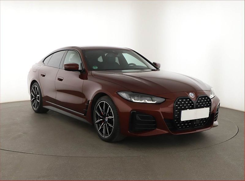 BMW Řada 4 (2023) 430i xDrive - fotka 1 z 20