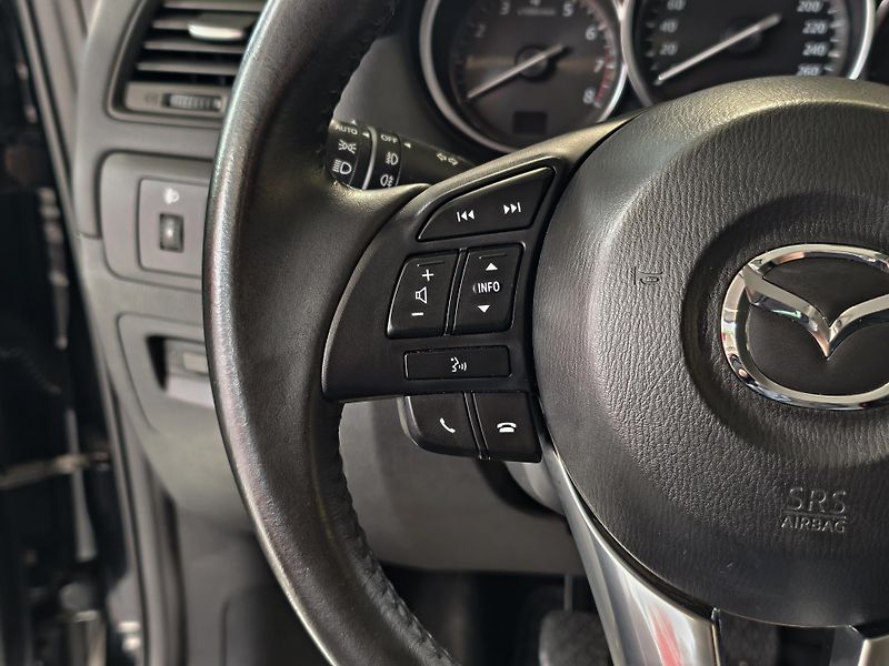 Mazda CX-5 2.0 i 121kW VÝHŘEVY, PDC, TEMP - fotka 18 z 24