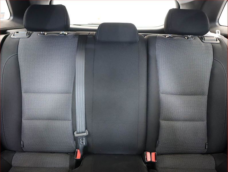 Hyundai i30 (2013) 1.6 CRDi, Serv.kniha - fotka 10 z 15