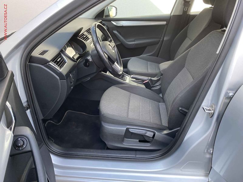Škoda Octavia (2016) 1.6 TDi, 1.maj,ČR, Ambition - fotka 9 z 17