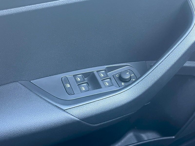 Škoda Karoq (2025) Sportline 1,5TSI / 110 kW DSG - fotka 21 z 36