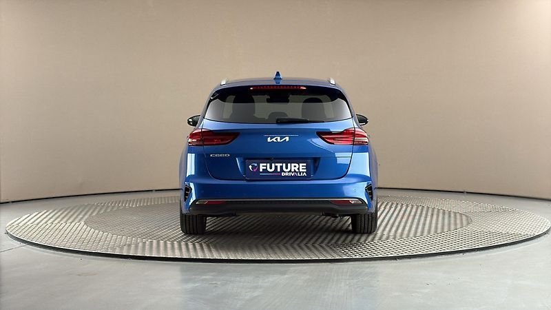 Kia Ceed 1.5 T-GDI Top - fotka 5 z 26