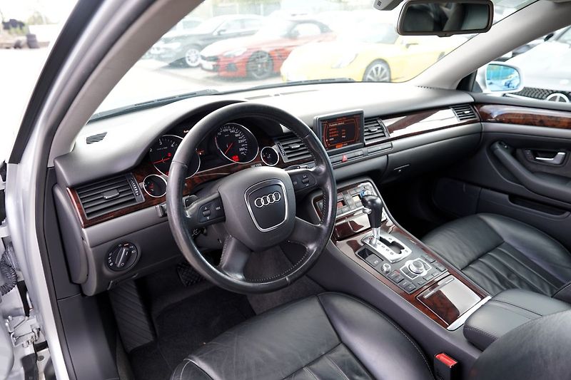 Audi A8 3.0 TDI quattro tiptronic,kůže - fotka 26 z 44
