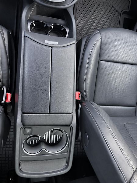 Mercedes-Benz Třídy V (2021) Mercedes-Benz V 300 d 4MATIC  - fotka 3 z 30