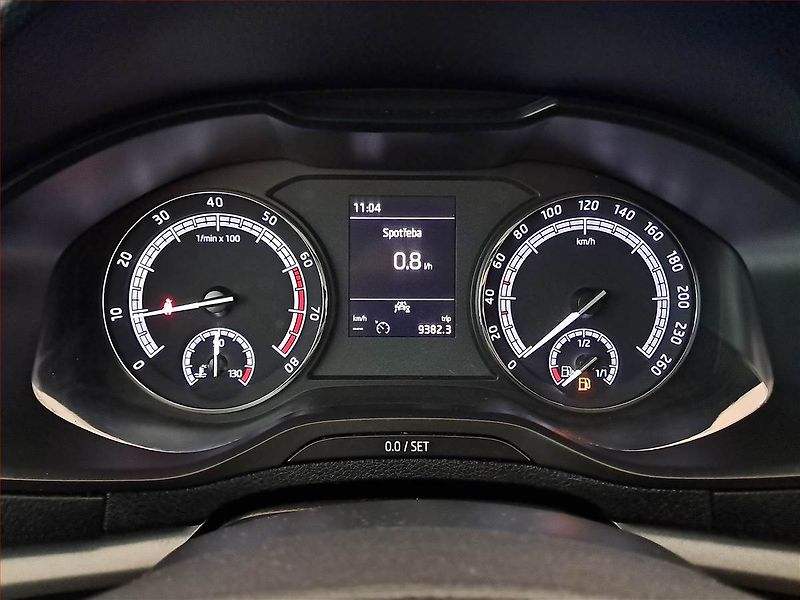 Škoda Karoq (2020) 1.5 TSI - fotka 11 z 18
