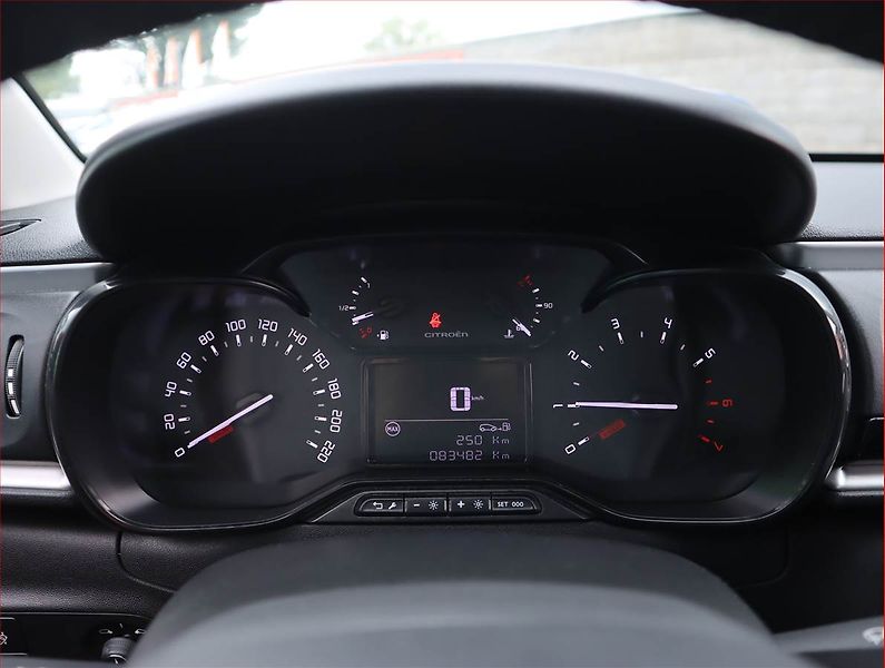 Citroën C3 (2020) 1.2 PureTech, Serv.kniha, Navi - fotka 11 z 21