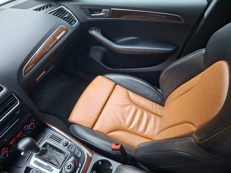 Audi Q5 (2011) 2.0TDI 125kW S-LINE QUATTRO - fotka 14 z 42