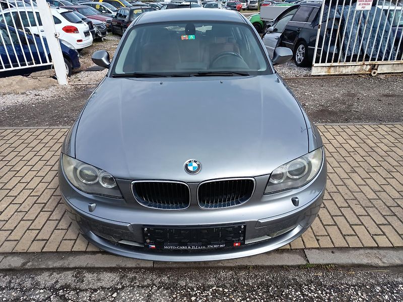 BMW Řada 1 (2010) 2.0i 105kw - fotka 5 z 46