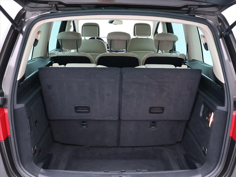 Seat Alhambra 2,0 TDI 103kW DSG Style 7-Míst - fotka 10 z 41
