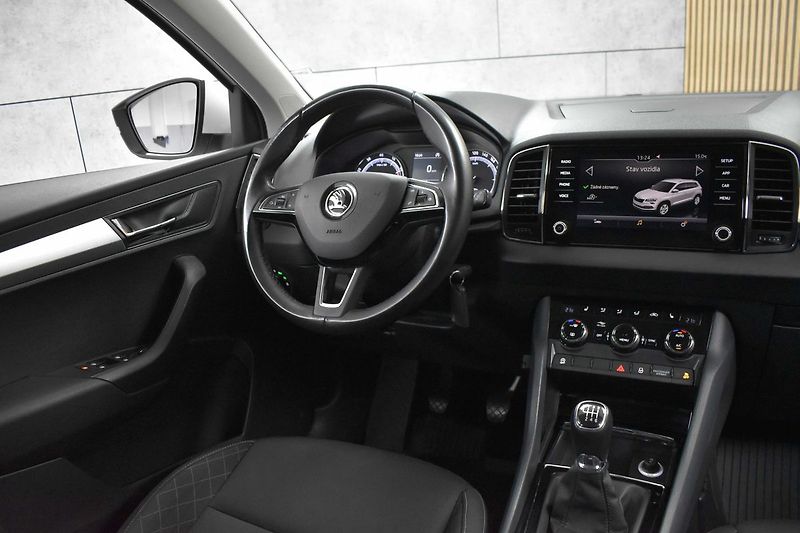 Škoda Karoq 1.5 TSI TAŽNÉ*KAMERA*ČR* - fotka 8 z 34