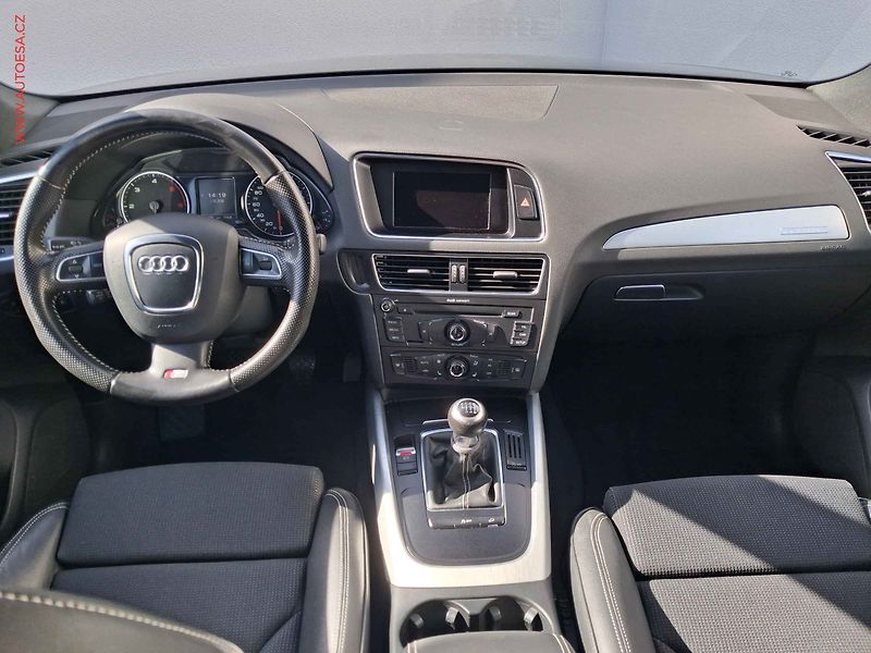 Audi Q5 (2012) 2.0 TDi quattro, S-line, TZ - fotka 8 z 15