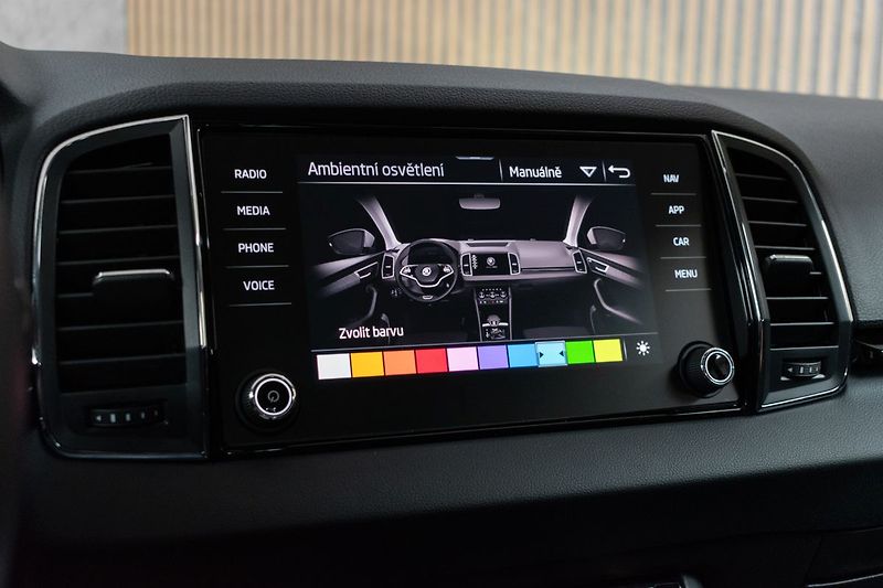 Škoda Karoq 1.5 TSI STYLE+*TAŽNÉ*DSG*ČR* - fotka 34 z 44