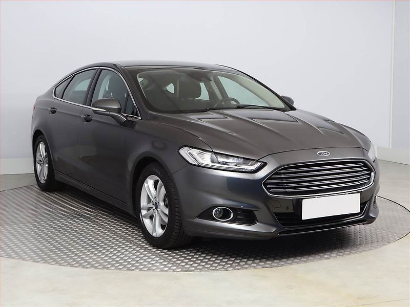 Ford Mondeo (2015) Titanium 2.0 TDCI, ČR,1.maj - fotka 1 z 19