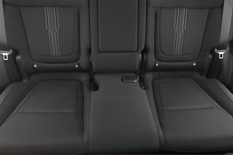 Hyundai Tucson (2021) 1.6 T-GDI - fotka 10 z 17