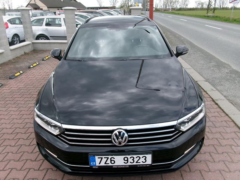 Volkswagen Passat Variant (2018) 1,5TSI AC NAVI ACC BT - fotka 4 z 39