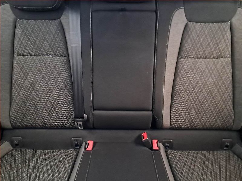 Škoda Karoq (2022) 2.0 TDI - fotka 10 z 21