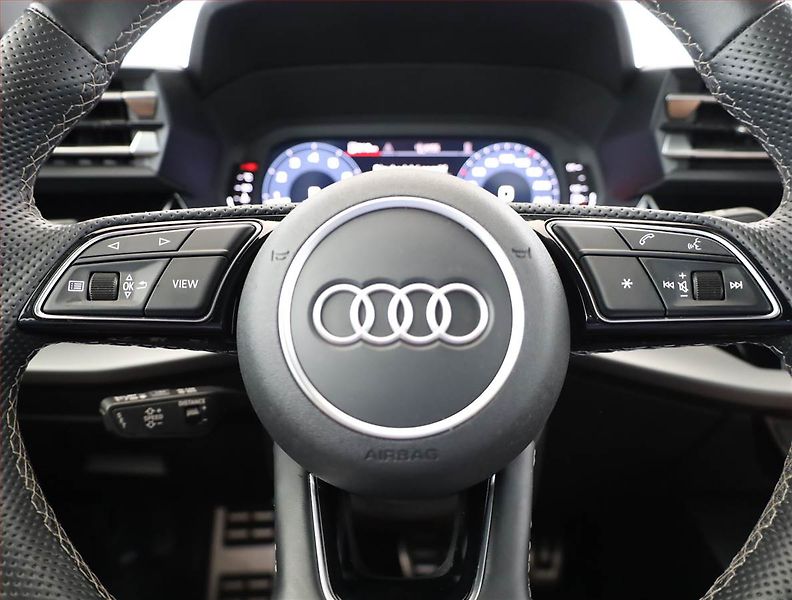 Audi A3 (2024) 35 TFSI - fotka 8 z 21