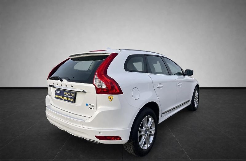 Volvo XC60 2.4 D5 Summum Polestar AWD  - fotka 7 z 33