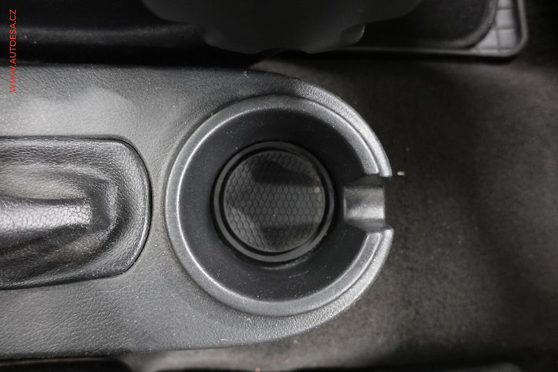 Chevrolet Aveo (2008) 1.4i, autoAC - fotka 19 z 20
