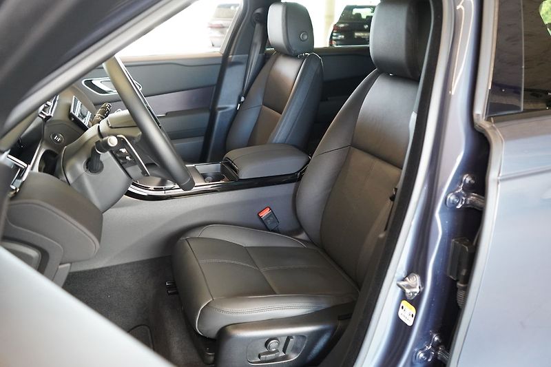 Land Rover Range Rover Velar D300 AWD Dynamic SE, Tážné - fotka 18 z 50