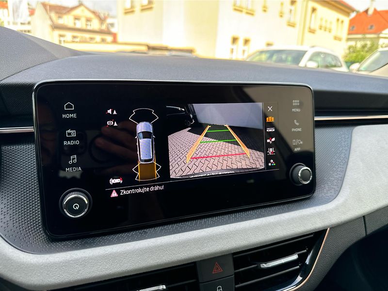 Škoda Kamiq Top Selection 1,0 TSI 85 kW 7- - fotka 12 z 19