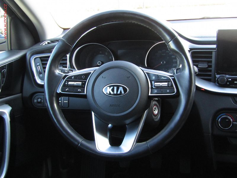 Kia XCeed (2020) 1.4 T-GDi, ČR, LED, navi - fotka 13 z 21