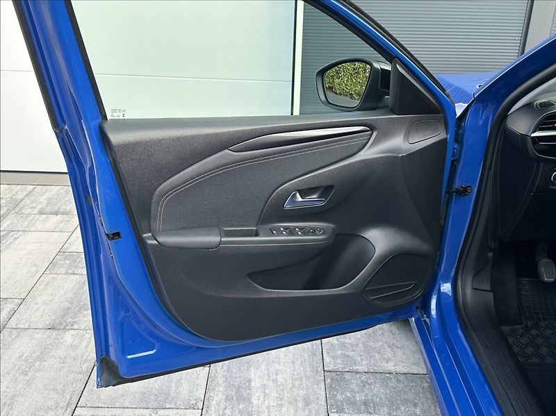 Opel Corsa 1,2 Turbo 100PS  Elegance - fotka 13 z 56