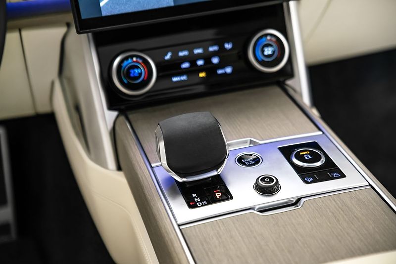 Land Rover Range Rover Autobiography P400 - fotka 18 z 25