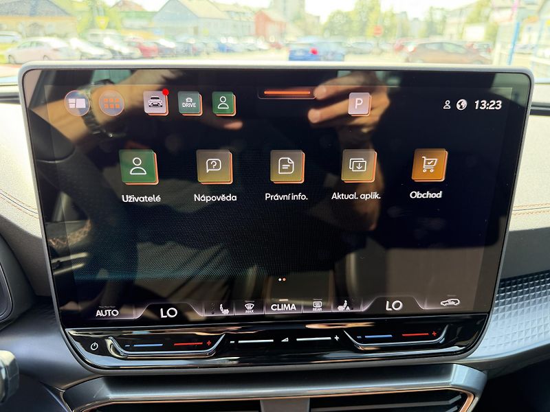 Cupra Formentor 1,5 eTSi/110kW - DSG - fotka 49 z 92