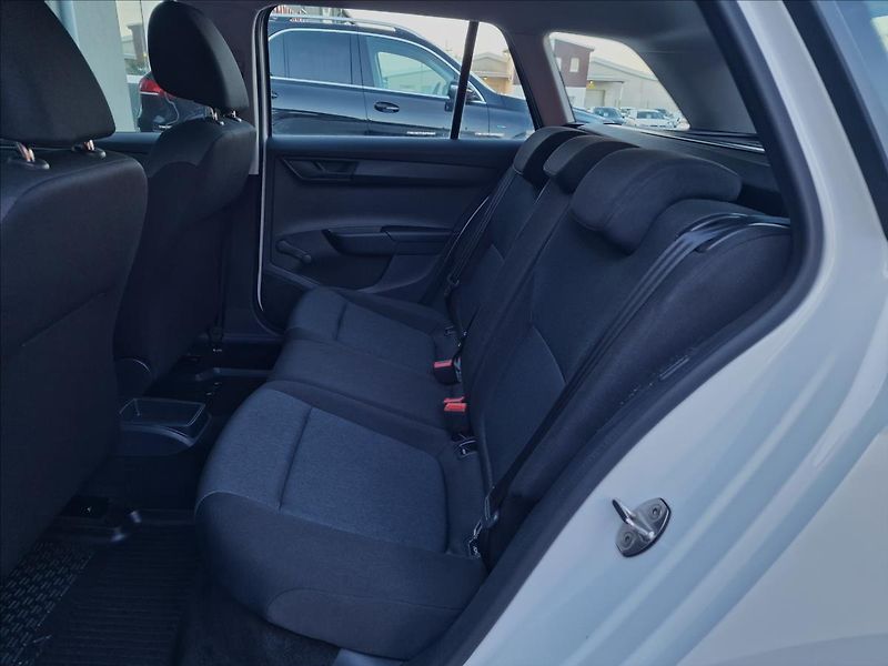 Škoda Fabia 1.0 TSI Combi Tour, ČR, 1.Maj - fotka 17 z 45