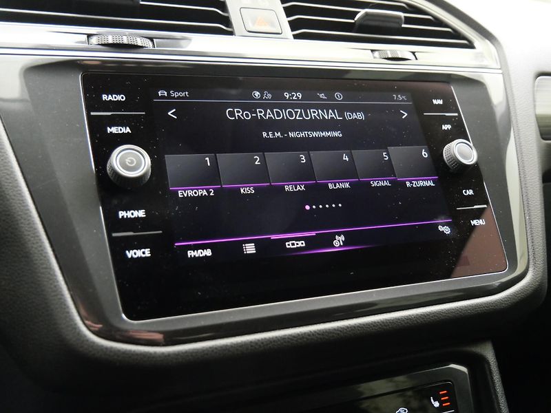 Volkswagen Tiguan Allspace - fotka 14 z 28