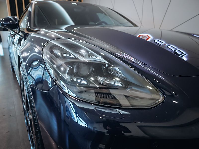 Porsche Panamera GTS Sport Turismo 338 kW - fotka 36 z 40