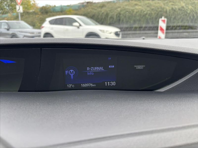 Honda Civic 1,8 VTEC 104kW PLNÝservisHONDA - fotka 35 z 36