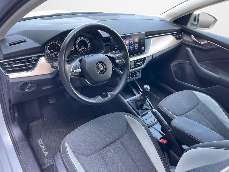 Škoda Scala (2022) 1.5 TSI 110kW Style Plus - fotka 5 z 31