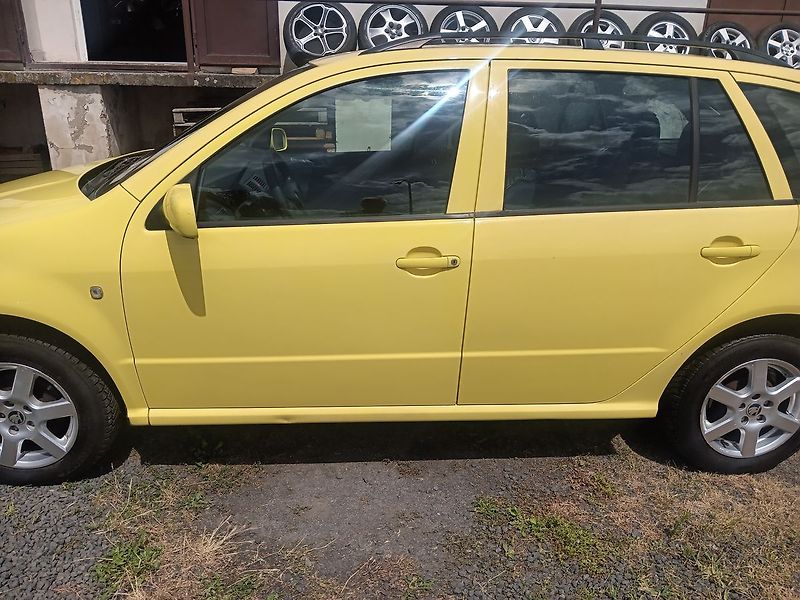 Škoda Fabia 1.4 16V  Classic Cool - fotka 2 z 25