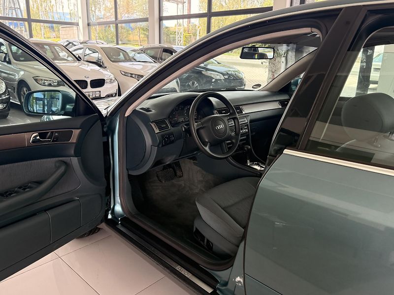 Audi A6 (1998) - fotka 32 z 41