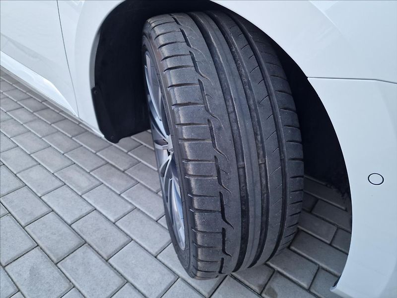 Škoda Superb 2.0TDI 140kW DSG 4x4 L&K ,ČR - fotka 44 z 50