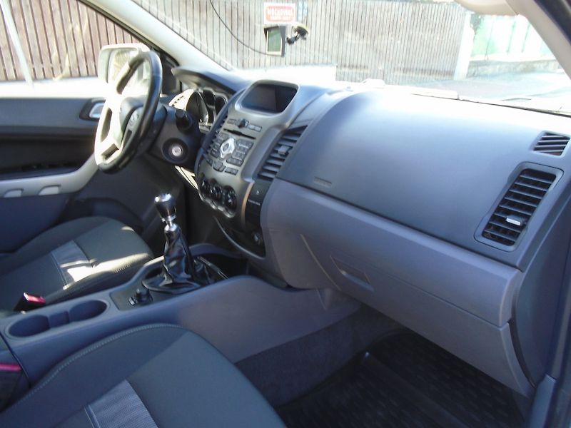 Ford Ranger (2015) 2.2 TDCi - fotka 20 z 27