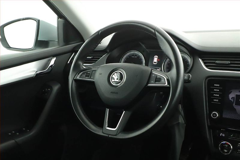 Škoda Octavia (2020) 2.0 TDI, Automat, Navi - fotka 8 z 15