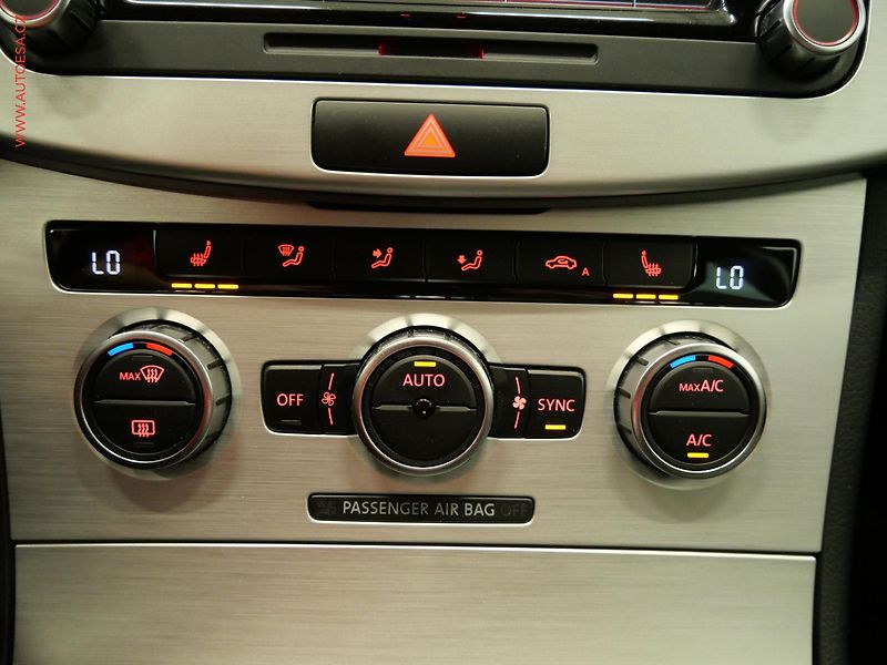 Volkswagen Passat (2014) 2.0TDI, 1.maj,ČR, DSG, xenon - fotka 20 z 24