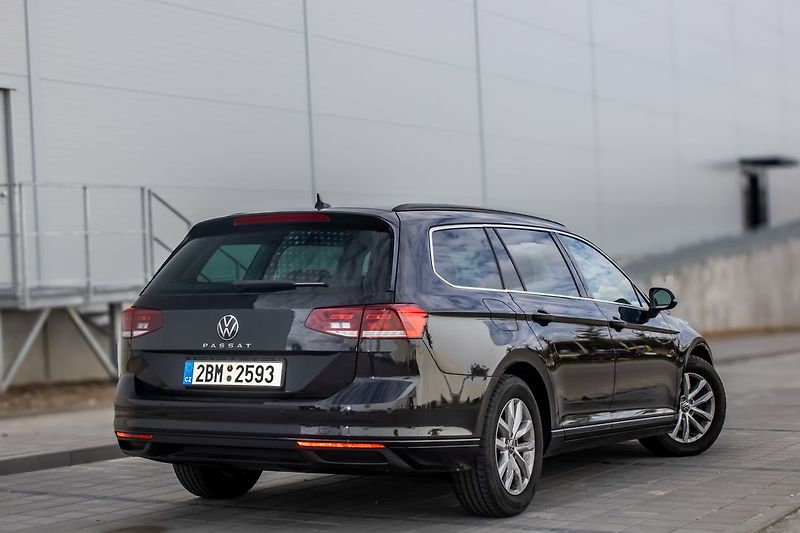Volkswagen Passat - fotka 5 z 41